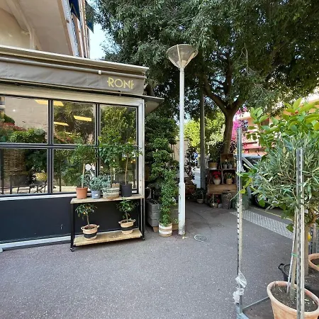 Urban Riviera - Executive Guest house Juan-les-Pins